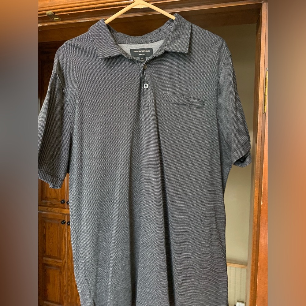 Like new Banana Republic polo